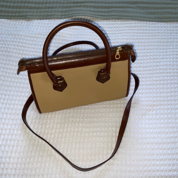 Authentic Dooney and Bourke Handbag - Picture 4 of 7